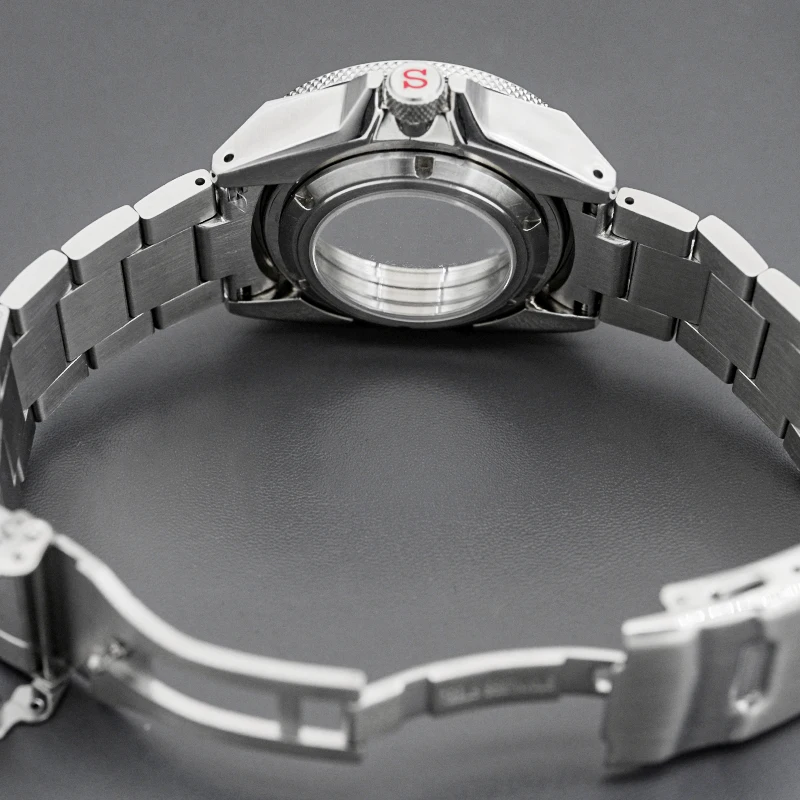 キングサムライプロスペックスシリーズの時計ケースとブレスレッ - Citizen Watch Tsuyosa のレビューと価格