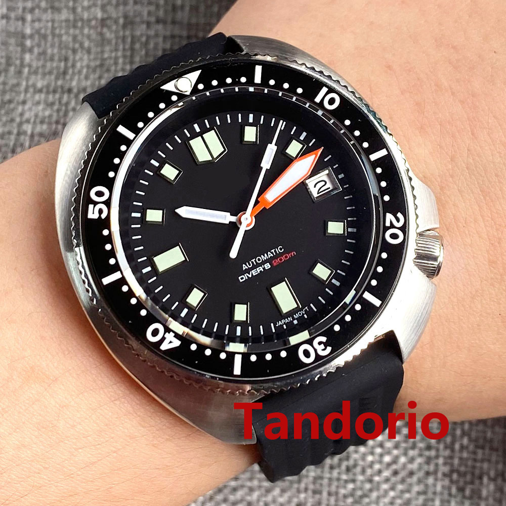 タンドリオ 44 ミリメートル日本 NH35/PT5000  - Rubber Strap Diver のレビューと価格