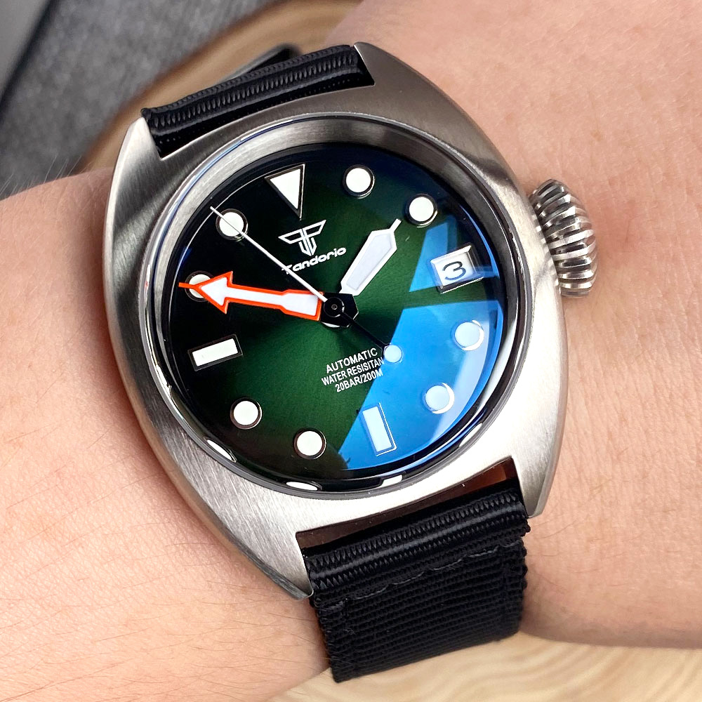 36 ミリメートルミリタリーダイバー機械式時計メンズ NH3 - Seiko Watch 5 Sports のレビューと価格